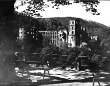 ▲ 1920년대 사진. 성의 동쪽면