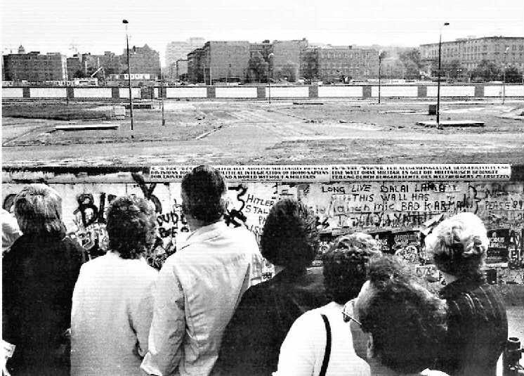 ▲1989년 베를린 장벽개방직전의 포츠담광장의 모습